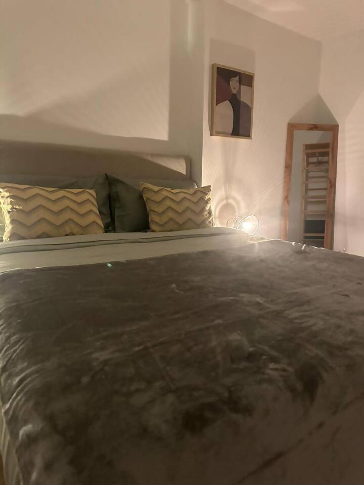 Stylish Renovated Apartment In Chiado Lissabon Exterior foto