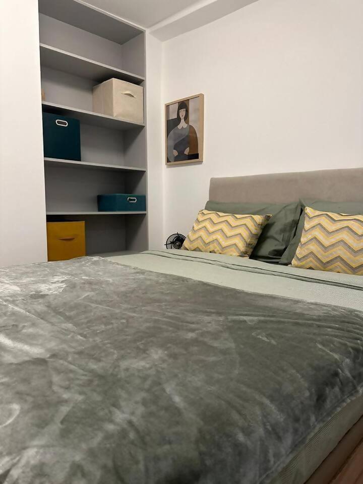 Stylish Renovated Apartment In Chiado Lissabon Exterior foto