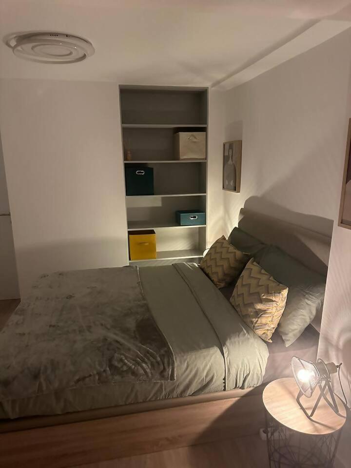 Stylish Renovated Apartment In Chiado Lissabon Exterior foto