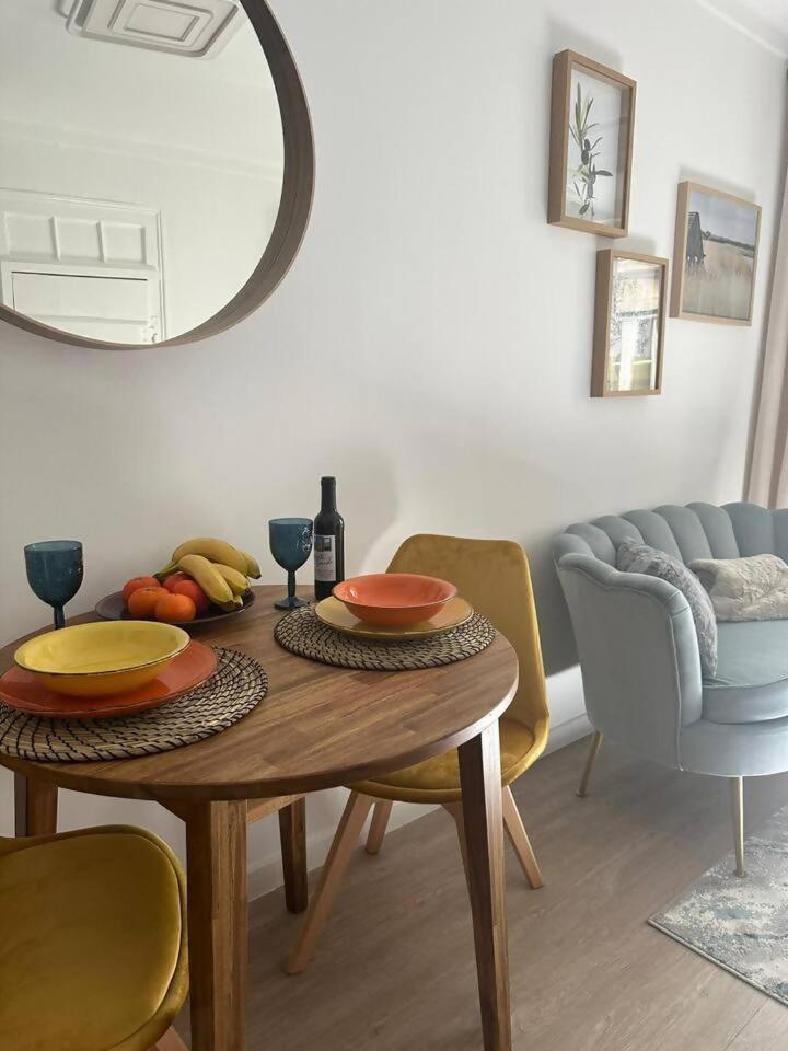 Stylish Renovated Apartment In Chiado Lissabon Exterior foto